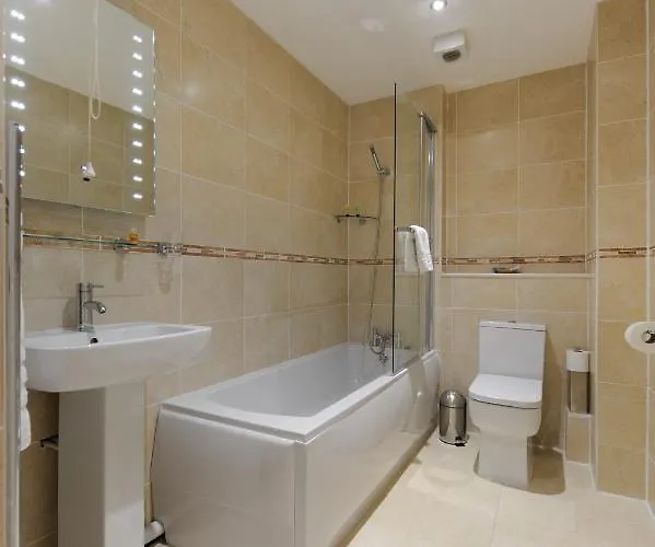 Deluxe Family Suite